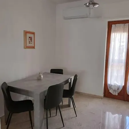 Apartament Virgilio 1 Taranto-posto Auto Riservato Gratuito Tarent